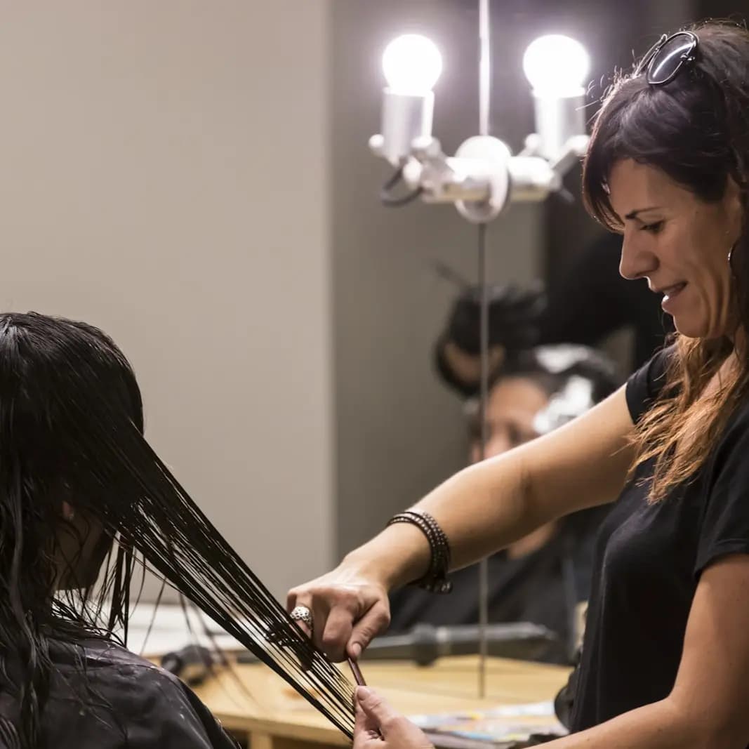 Wellness & Spa Einrichtung – Jetzt Friseureinrichtung & Kosmetikeinrichtung entdecken