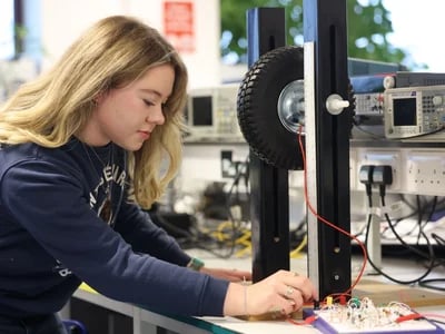 DGUV V3 Prüfung: Sicherer Betrieb von elektrischen Geräten und Maschinen