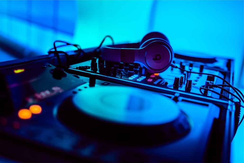 Entdecke die Vielfalt von DJ-Salzburg: Von Electro bis Hip-Hop