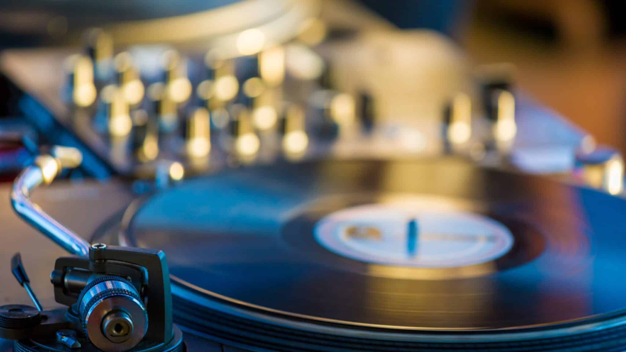 Im Rhythmus der Nacht: DJ-Oberösterreich führt die Tanzfläche an